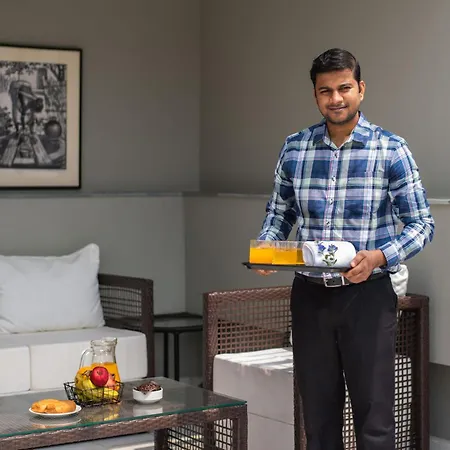 Stayvista At Nayak House With Terrace, Wi-Fi Kolkata Exterior photo